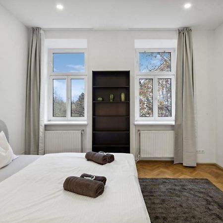 Big Spacious Central Apartment In ウィーン エクステリア 写真