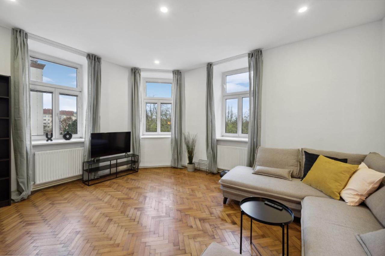 Big Spacious Central Apartment In ウィーン エクステリア 写真